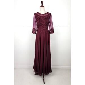 Chicas Missy Maxi Dress 3/4 Lace Sleeve Gown Women Large Burgundy Formal NWT